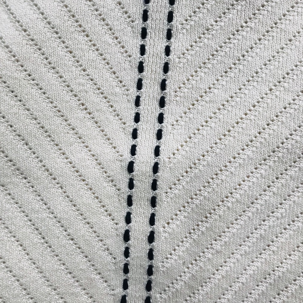 SOLD ::LIZ CLAIBORNE:: Cream Sweater Tank - Picture 6 of 7